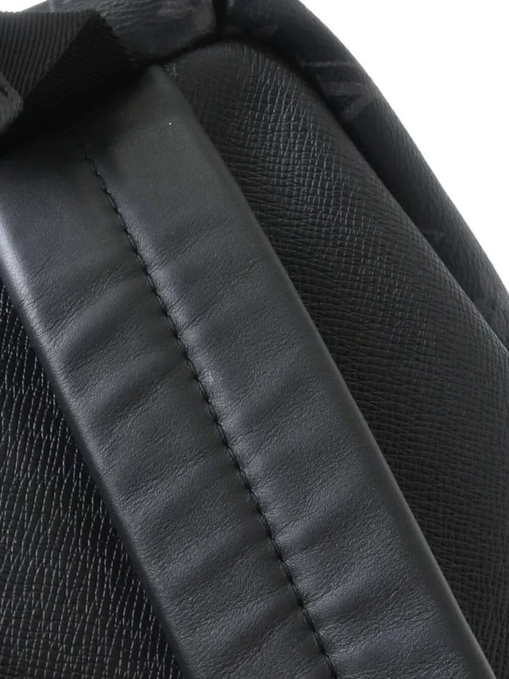 Louis Vuitton Taiga Lama Discovery Backpack M30230 CT1210 NQ11564
